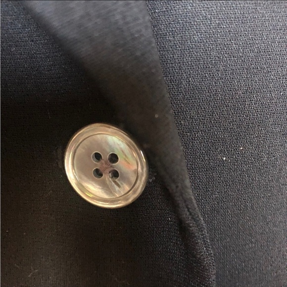 Women’s Eddie Bauer black blazer size 6 - Picture 4 of 7